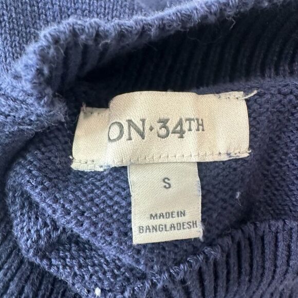 On 34th Minimalist White Navy Blue Coastal Stripes Mock Neck Knit Sweater, Small - Picture 9 of 10